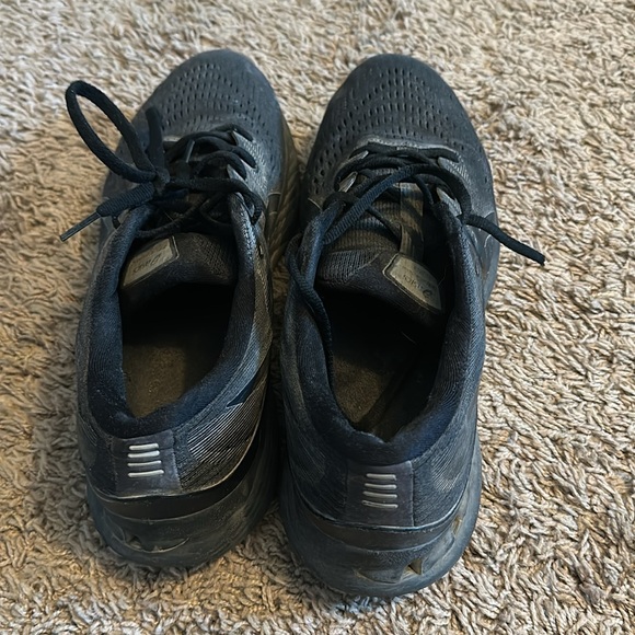 Men’s Size 10 Black ASICS Running shoes - Picture 2 of 4